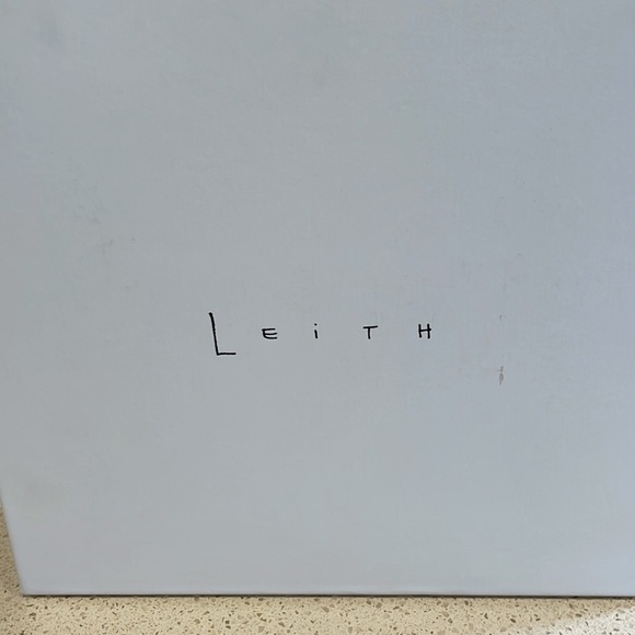 NWT Cream & Gold Accessory Gift Set - Bracelets, Dish, Wallet & Bag Charm - Picture 7 of 7